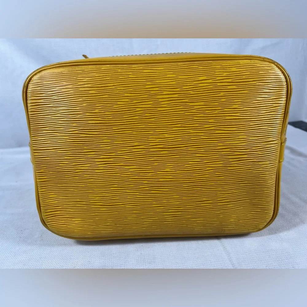 3148: Louis Vuitton Epi Noé GM Kenyan Fawn Yellow Bucket Bag
